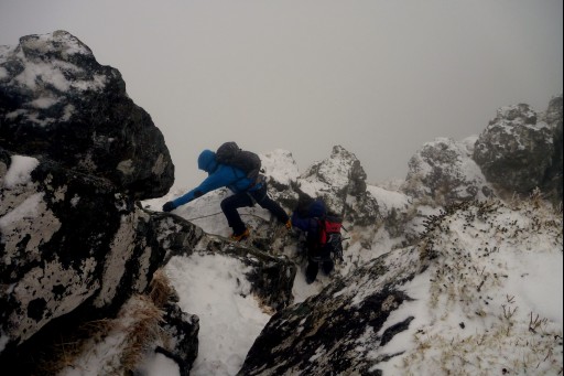 aonach-eagach-winter-traverse-of-pinnacles.jpg